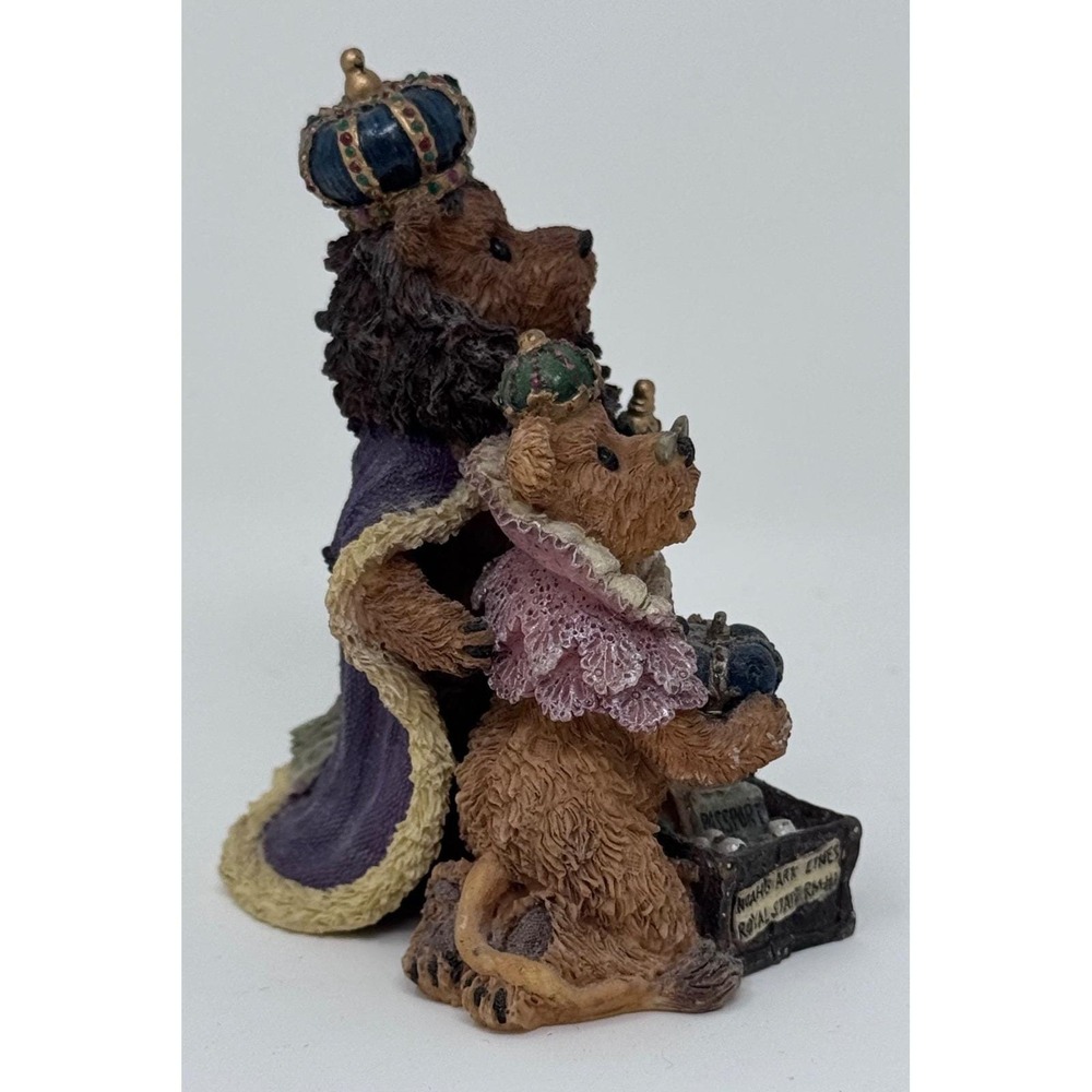 Boyds Bears – "Aurora and Rex...Saving the Family Jewels" – Resin Lion Figurine - Picture 3 of 13
